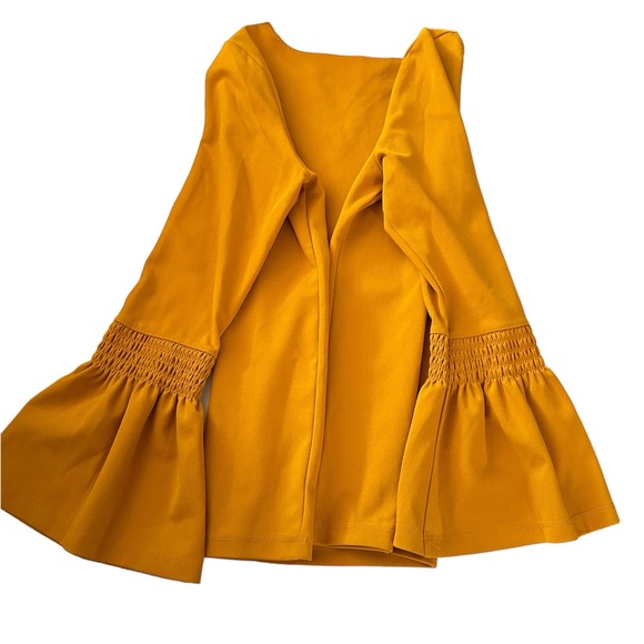 Ann Taylor M Mustard Marigold Yellow Bell Sleeve Top Blouse Classic stunning - Picture 8 of 9